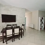Apartment With 2 Sleeping Rooms And 2 Bathrooms