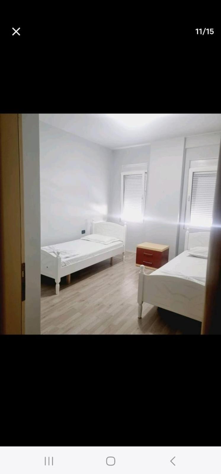 With 2 Sleeping And 2 Bathrooms Pogradec