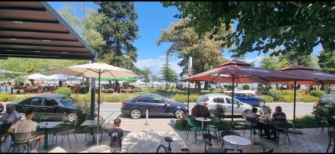 Apartament With 2 Sleeping And 2 Bathrooms Pogradec